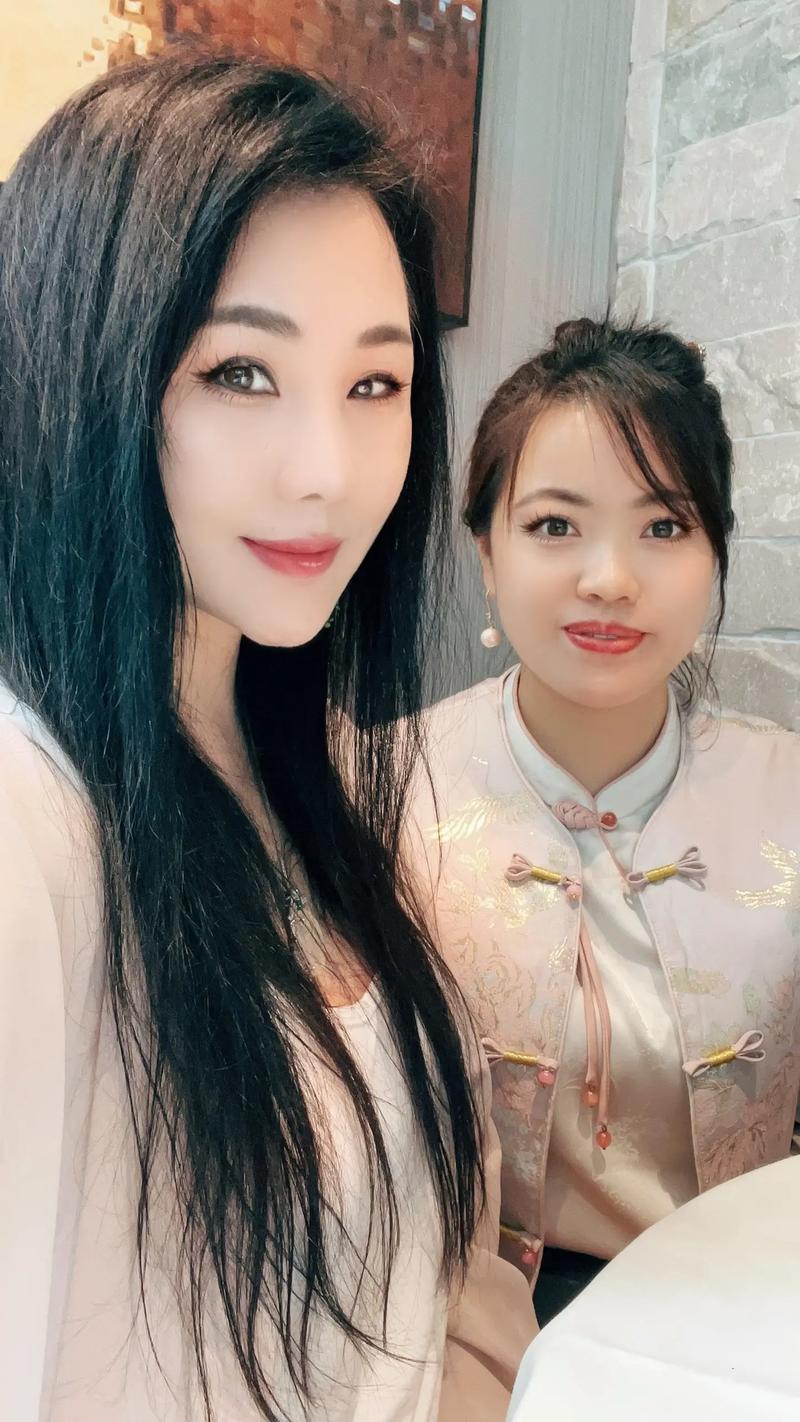大圈女孩招聘-深圳大圈女孩招聘--全国招聘女孩月入10万(佳丽模特名媛御姐)——高薪拿到手软 [今日急缺岗位](图1)