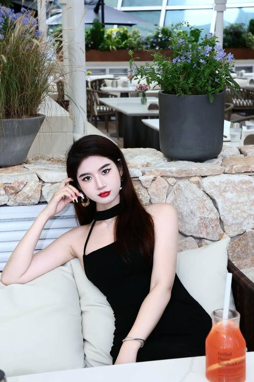 私招妹子月薪3千起-深圳大圈妹招聘-全国招募月入10万的妹子（美女模特名媛御姐）-高薪手软【今日急需职位】(图1)