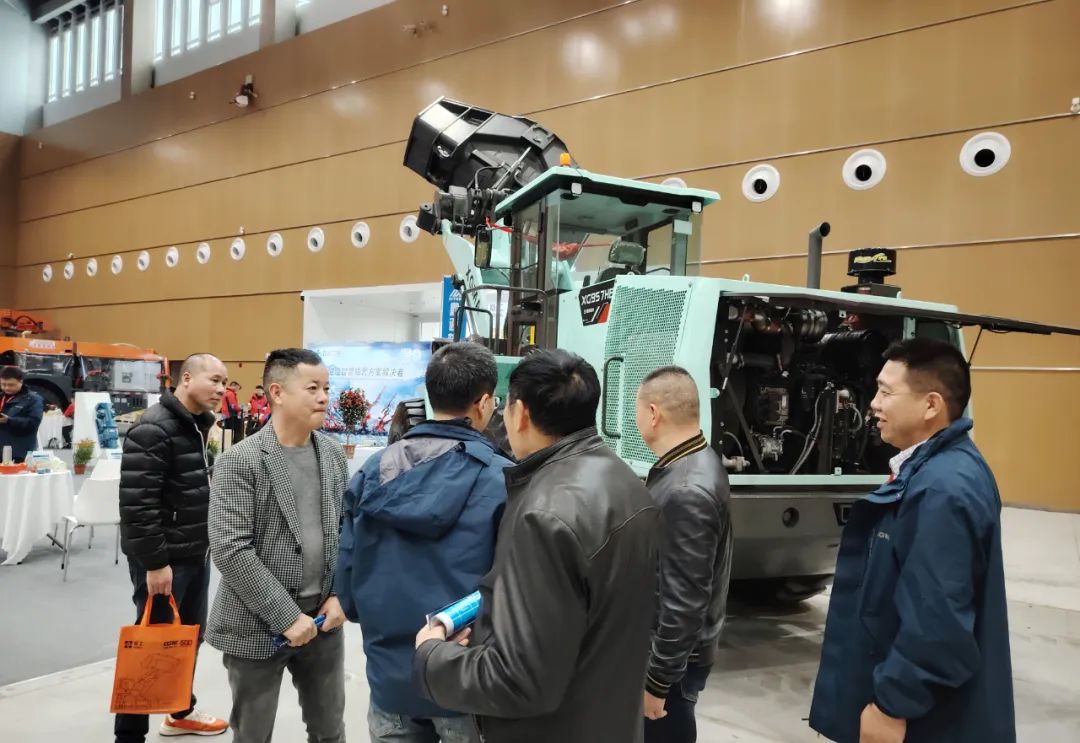 掘金拓银新能源  隧道高手厦工车  厦工参加第三届平潭隧道机械展(图5)