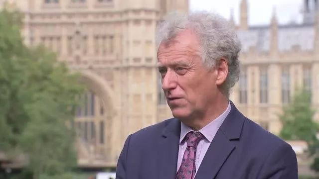 重磅！鲍首相积分移民制被否，英国拟大降工签门槛，促移民去偏远地区！(图9)