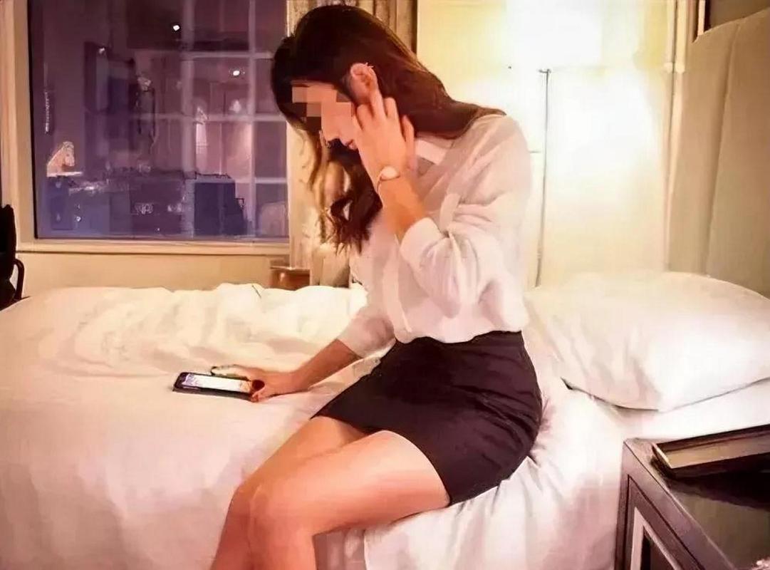 港媒:内地游戏陪玩实为卖淫 陪玩女见面就脱衣服
