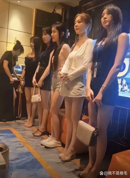 纯出女孩招聘-武汉酒店日结2000一单一结景德镇大圈女孩招聘[月入10万起]身高身材颜值决定收入！(图1)