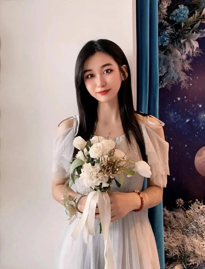 伴游名媛招聘-长沙纯出女孩招聘-北京伴游招聘+伴游招聘高档会所直招『收颜值小仙女酱油妹勿扰』抓住今天机遇(图1)